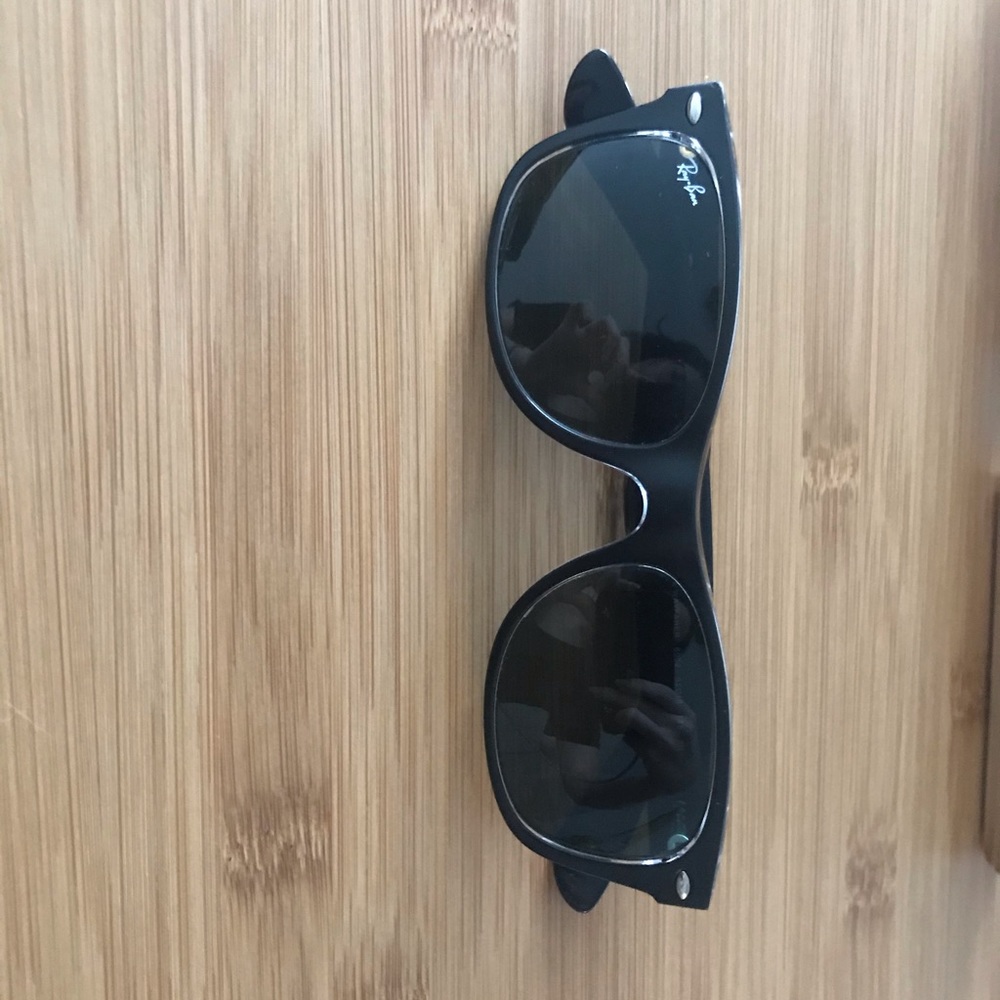New Wayfarer Raybans